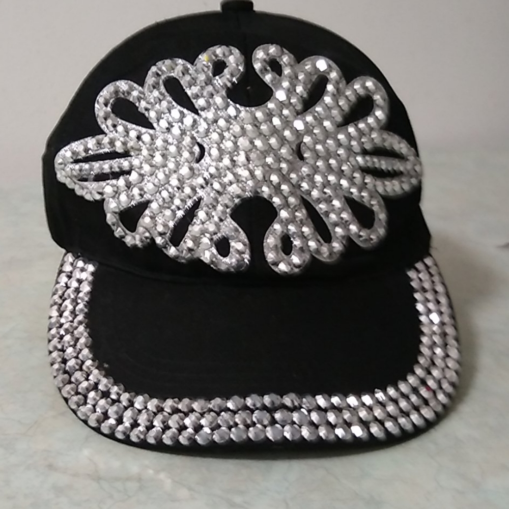 Women's black bedazzled cap